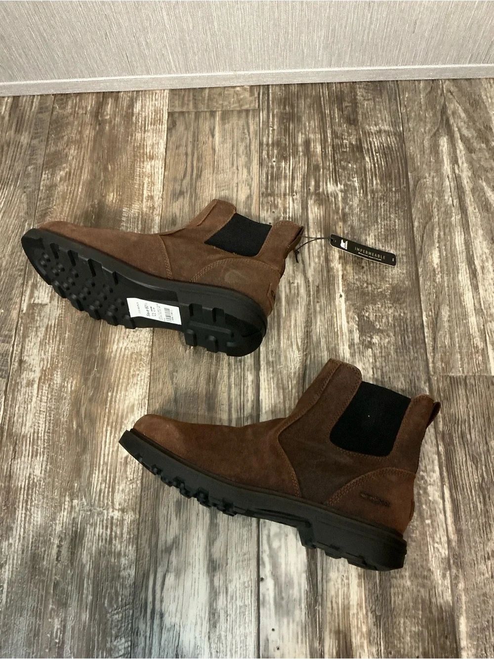 Sorel Men's Brown Chelsea Boots Size 9.5